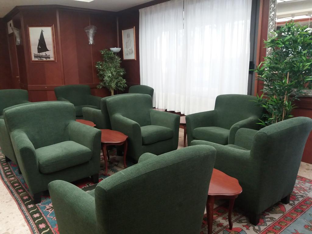 Hotel Al Ragno Cesenatico Esterno foto