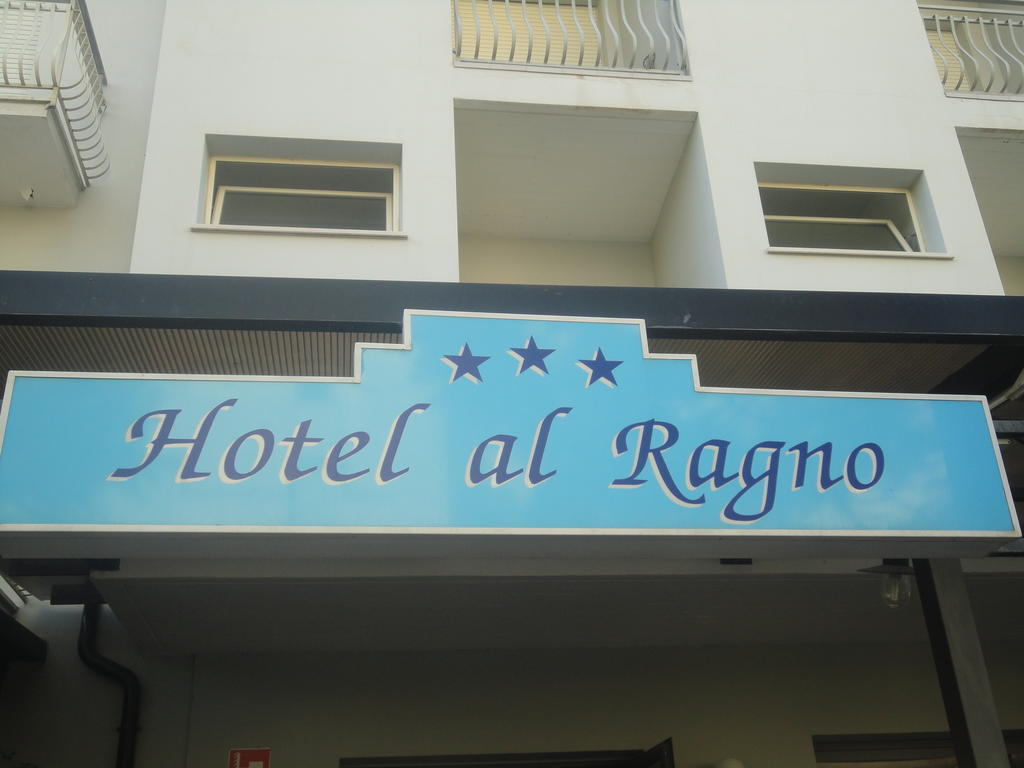 Hotel Al Ragno Cesenatico Esterno foto