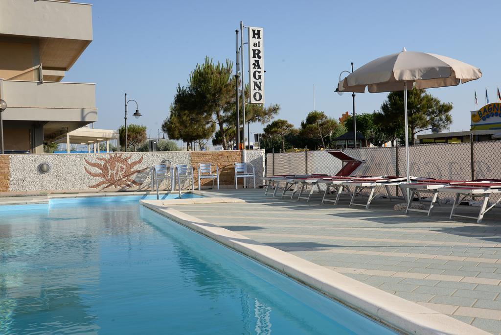 Hotel Al Ragno Cesenatico Esterno foto