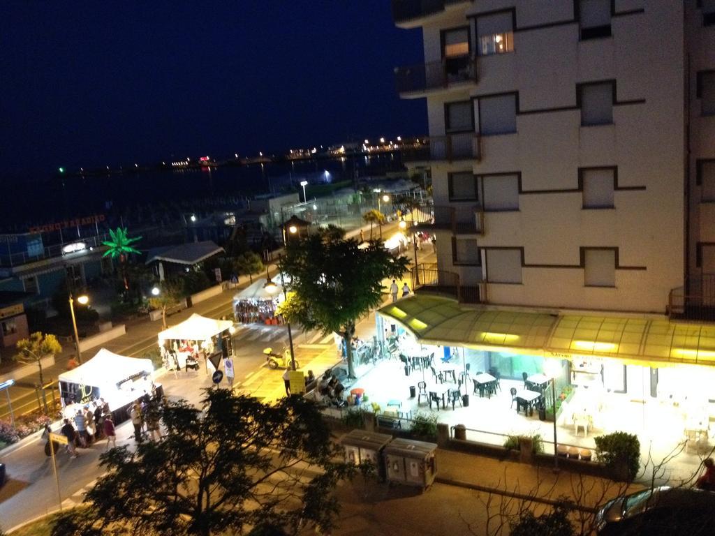 Hotel Al Ragno Cesenatico Esterno foto