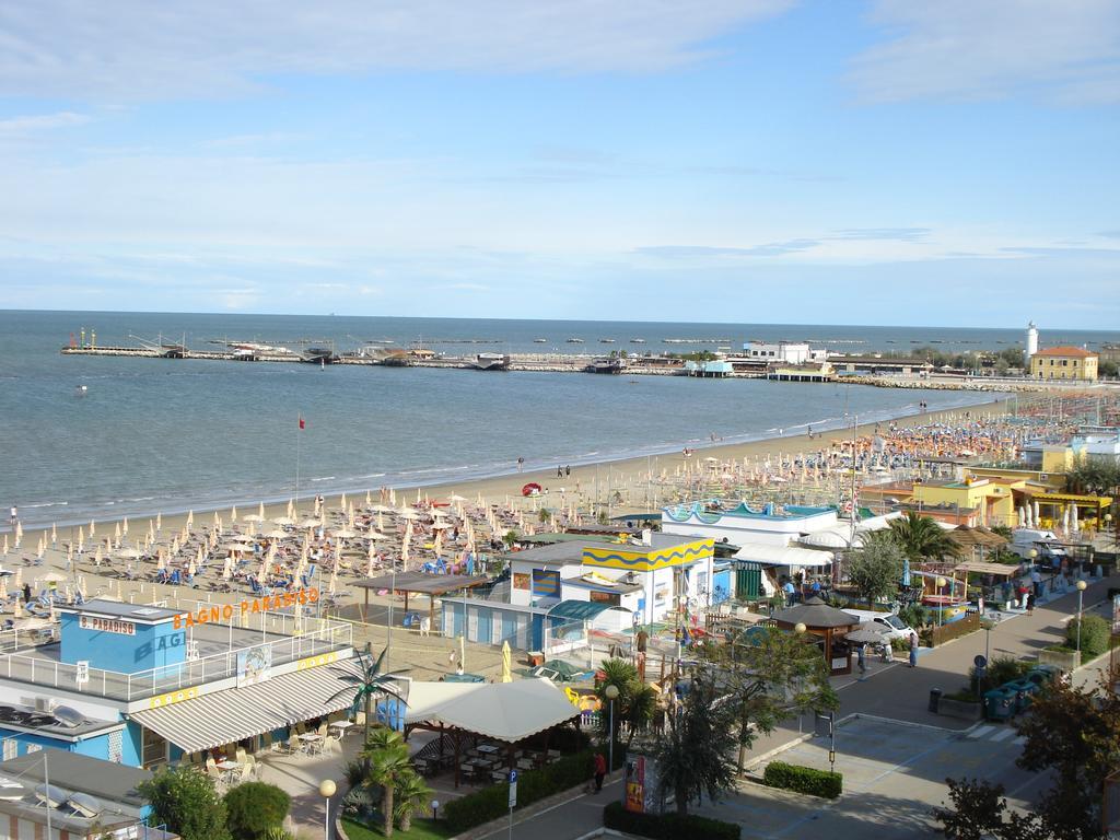 Hotel Al Ragno Cesenatico Esterno foto